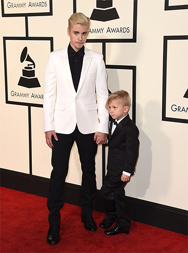 Grammy's Music Fashion Grammy's Music Fashion