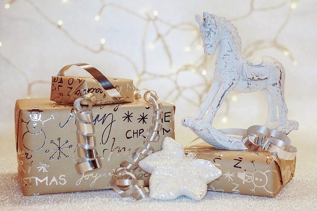 Best Gift Wrapping Ideas for the Holiday Season